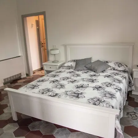 La Casa Di Nonno Frühstückspension